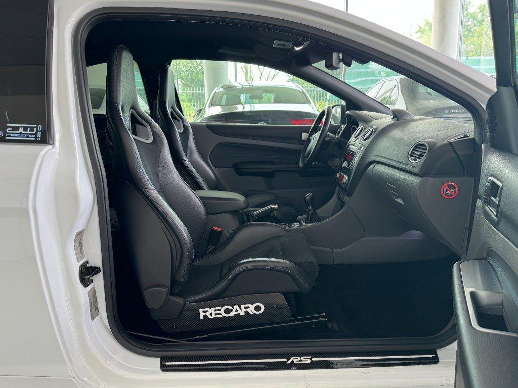 FORD Focus 2.5T (305CV) 3p. RS STAGE 4+ REVO