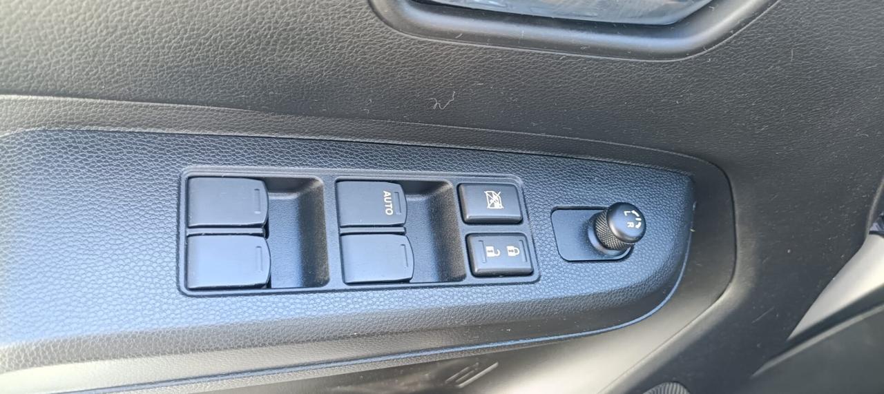 Suzuki Ignis 1.2 Hybrid CVT Top
