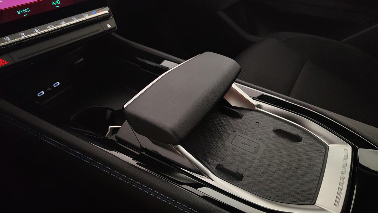 RENAULT Austral 1.2 E-Tech full hybrid Techno Esprit Alpine 200cv auto