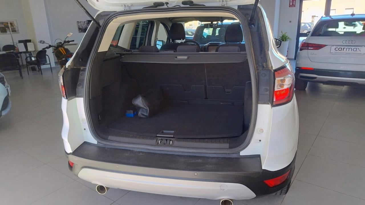Ford Kuga 1.5 TDCI 120 CV S&S 2WD Titanium