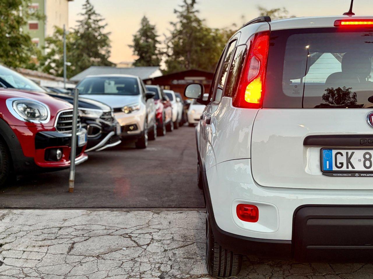 Fiat Panda 1.0 firefly hybrid Sport s&s 70cv 5p.ti