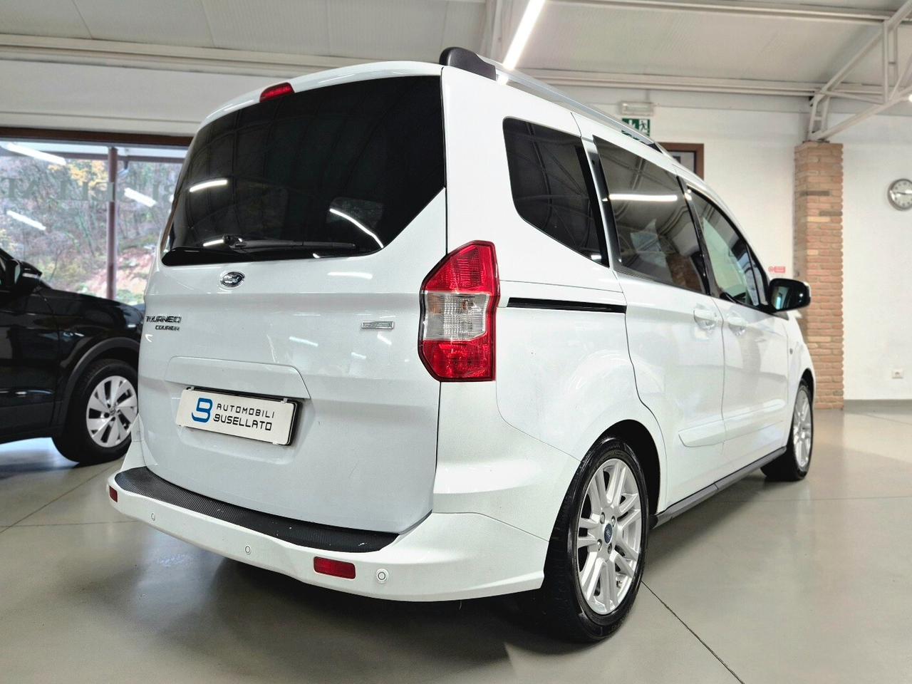 Ford Tourneo Courier 1.0 EcoBoost 100 CV Titanium