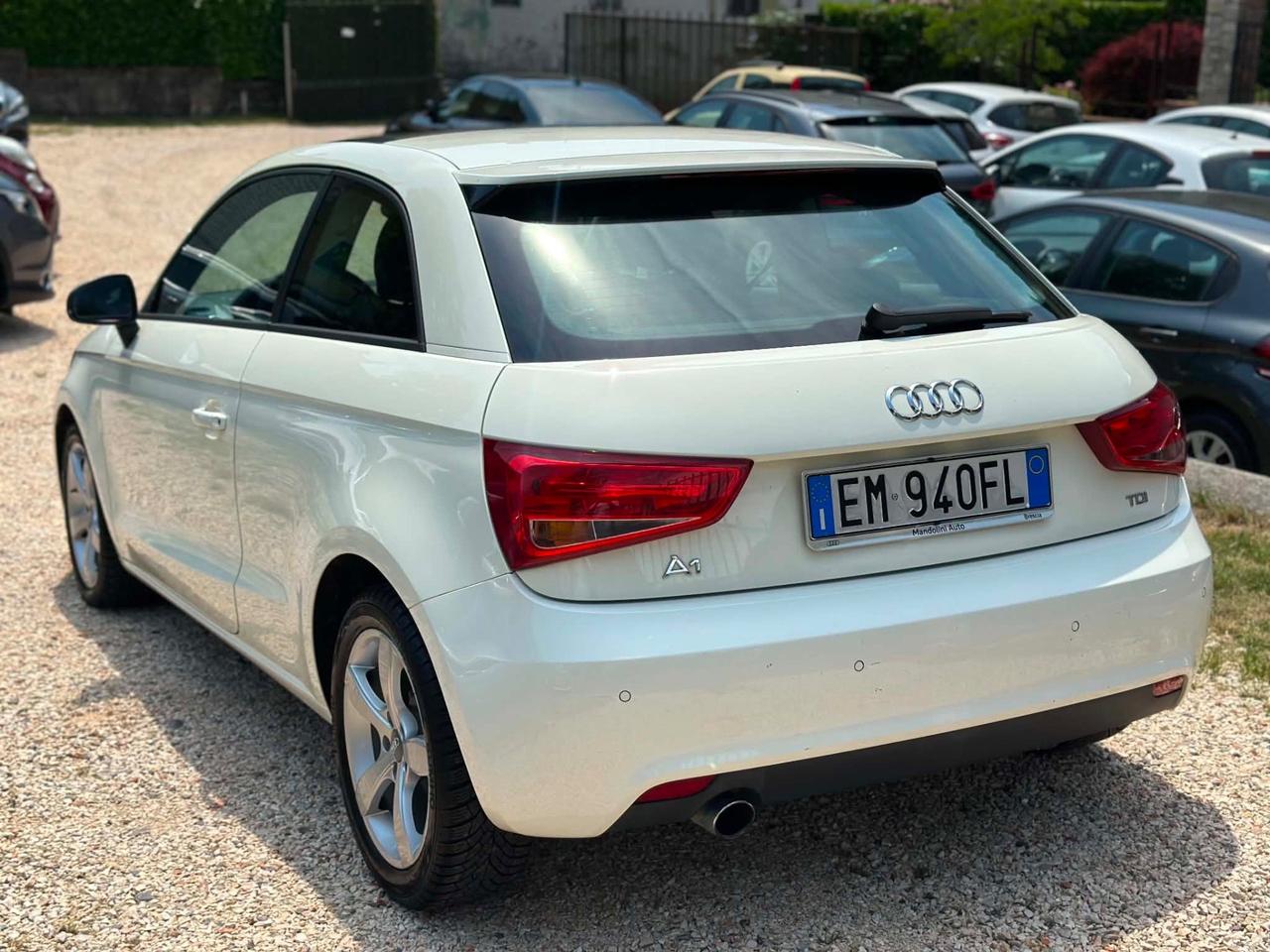 Audi A1 1.6 TDI TETTO KMCERT GARANZ UNICOPR