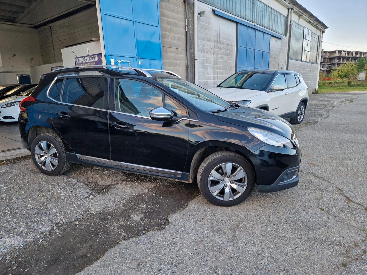 Peugeot 2008 1.2 VTi 82CV Allure