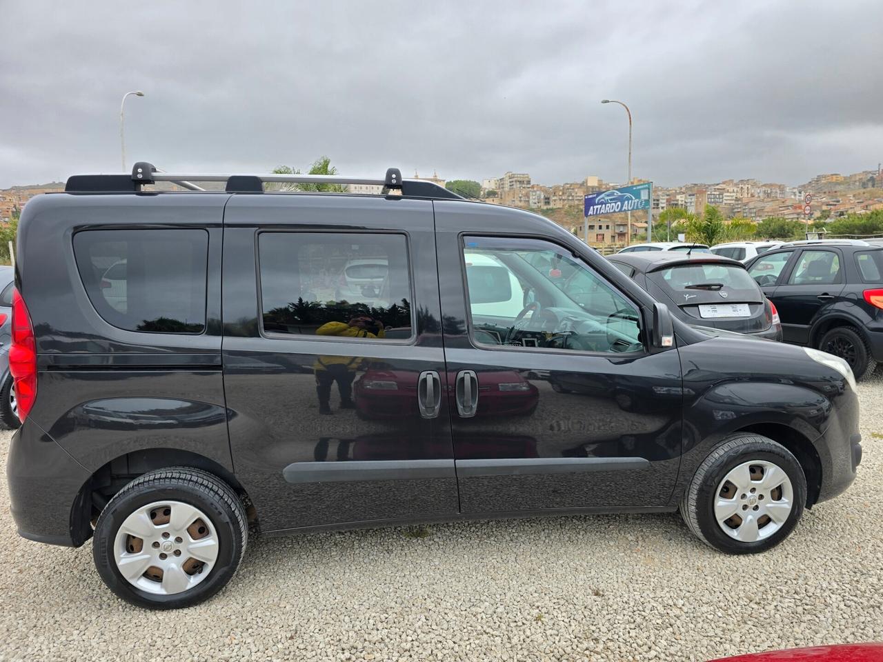 Opel Combo 5 posti fiat Doblò