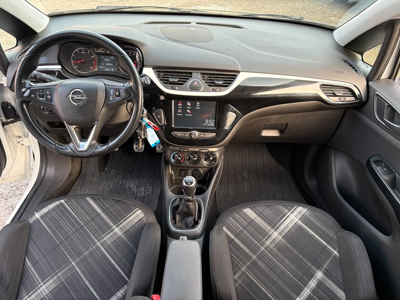 Opel Corsa 1.4 GPL -90CV-B-Color