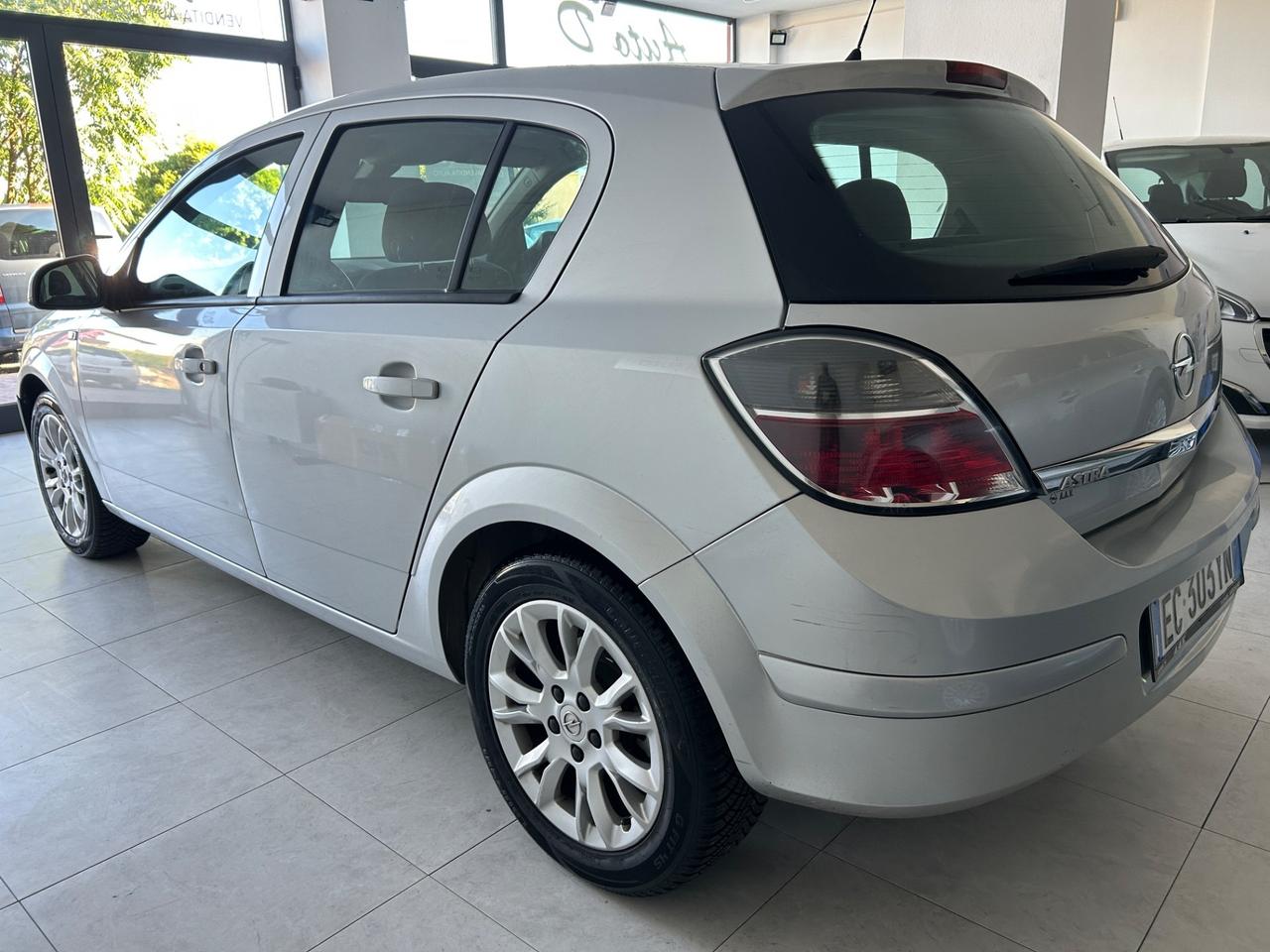 Opel Astra 1.4 GPL 66kw 2010