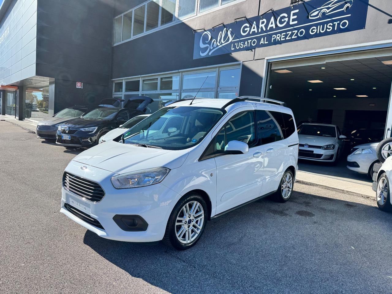 Ford Tourneo Courier 1.0 EcoBoost