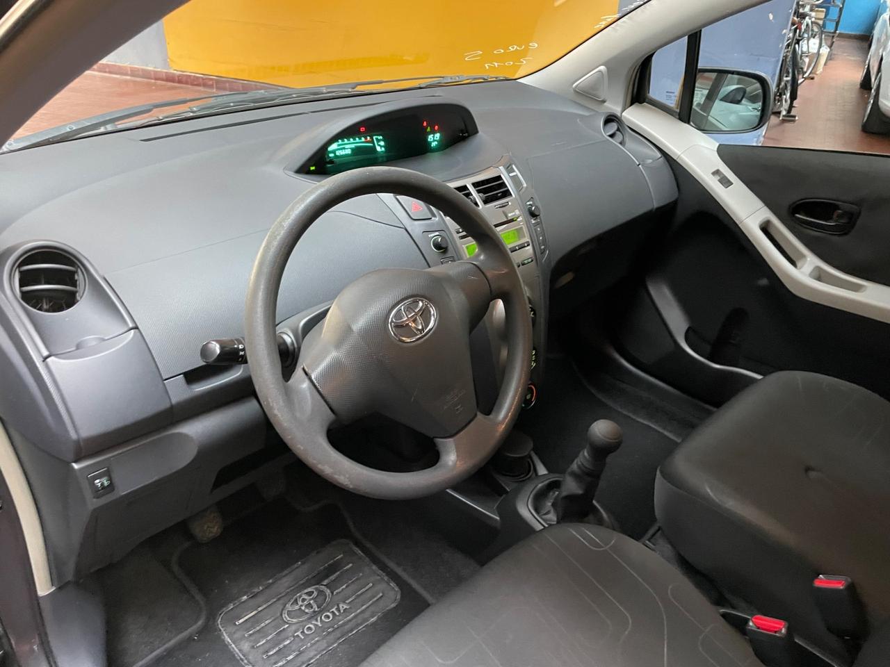 Toyota Yaris 1.0 Neopatentati Euro 5