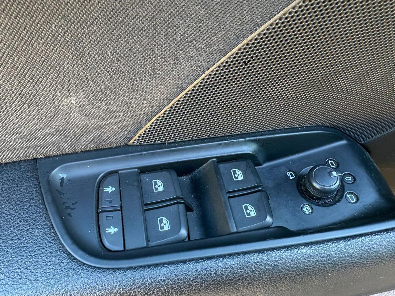 Audi A3 1.6 30 TDI Admired #8285