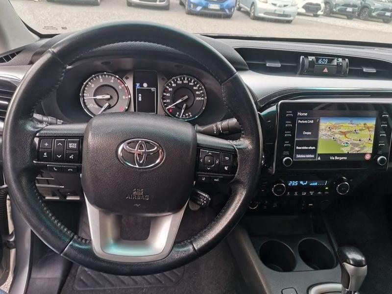 Toyota Hilux 2.8 D-4D 4WD 4 porte Double Cab Executive