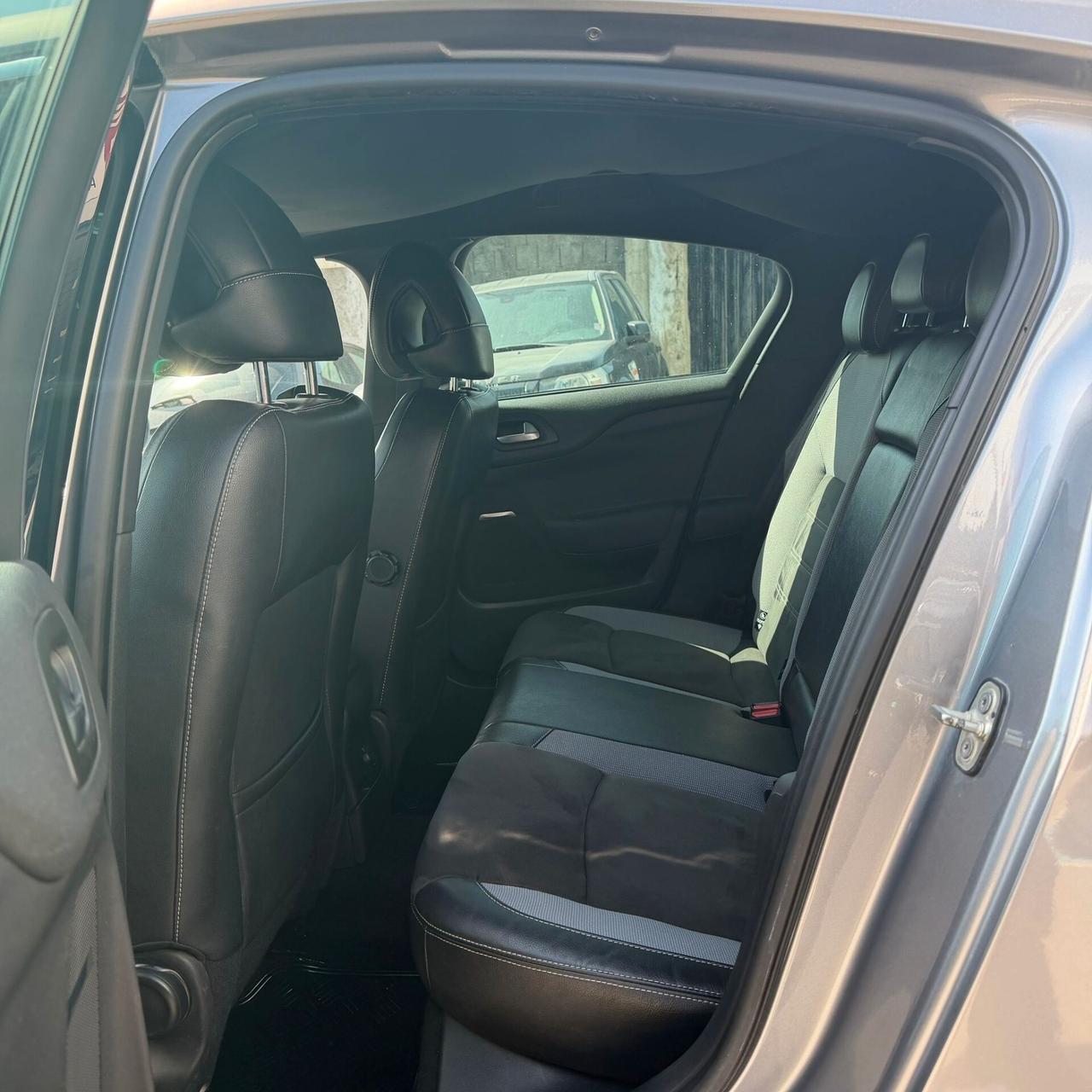 Ds DS4 4 BlueHDi 120 S&S Sport Chic