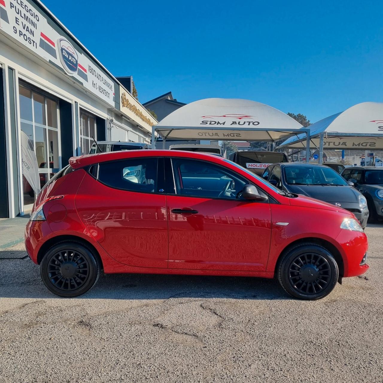Lancia Ypsilon 1.2 69 CV 5 porte S&S Platinum