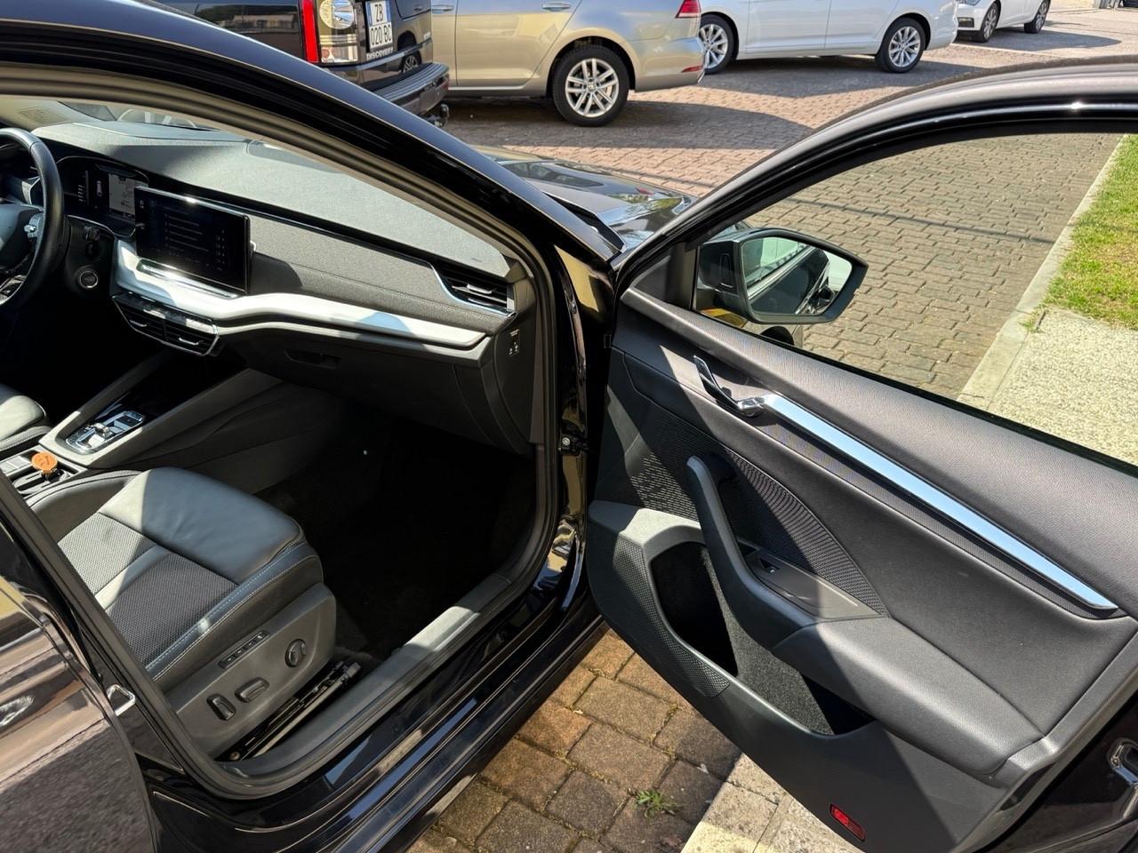 Skoda Octavia 2.0D 150 CV DSG Style/KEYLESS/HEAD UP