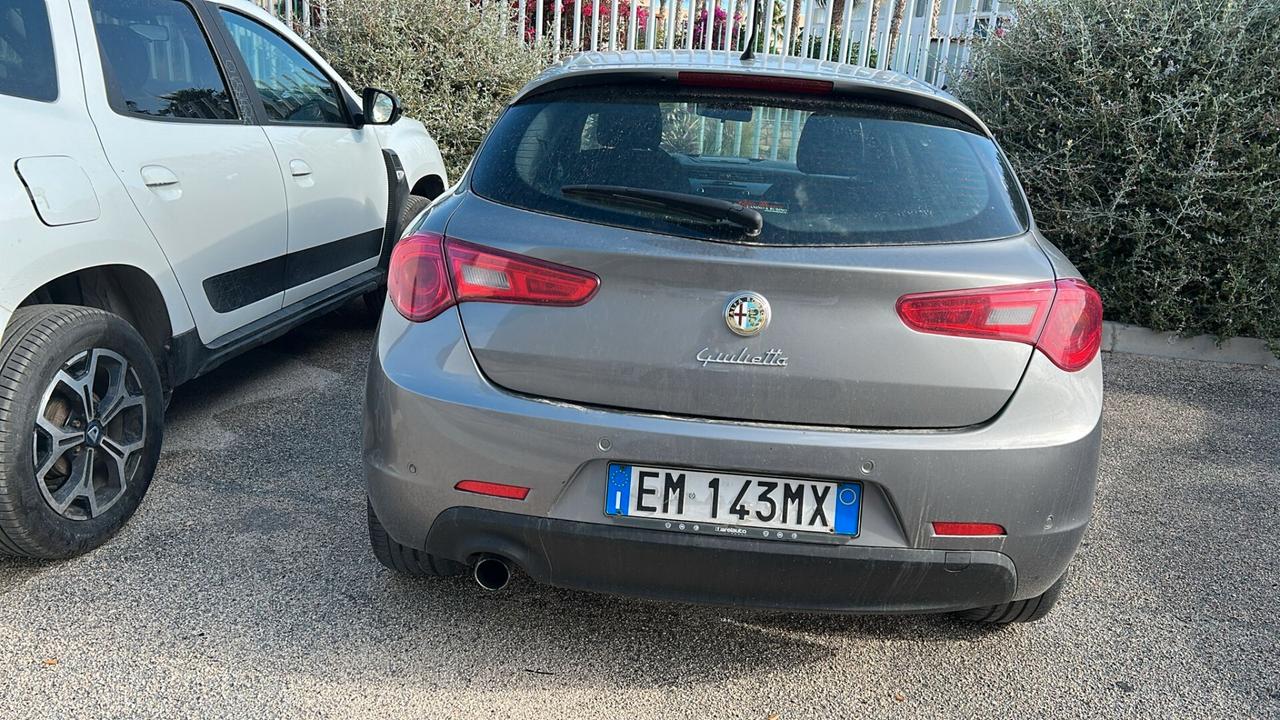 Alfa Romeo Giulietta 1.6 JTDm-2 105 CV Distinctive