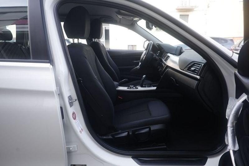 BMW Serie 3 BMW 318d Touring Business auto Unicoproprietario