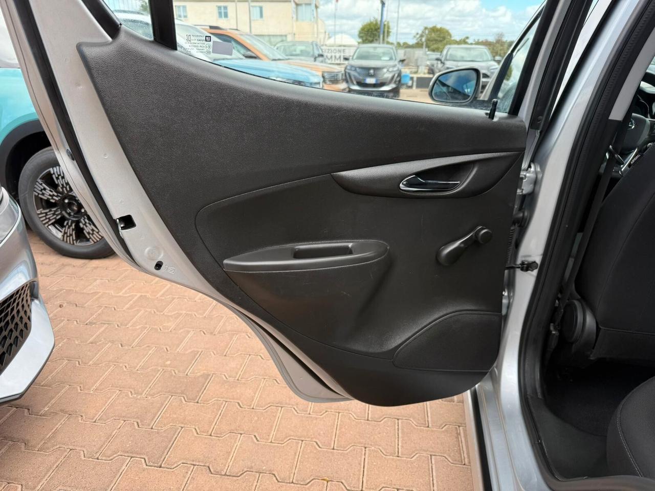 Opel Karl Rocks 1.0 73 CV