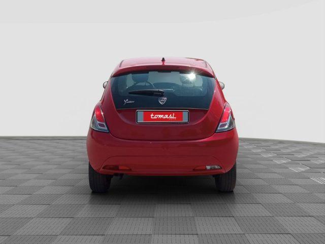 LANCIA Ypsilon Ypsilon 1.2 69 CV 5 porte Silver
