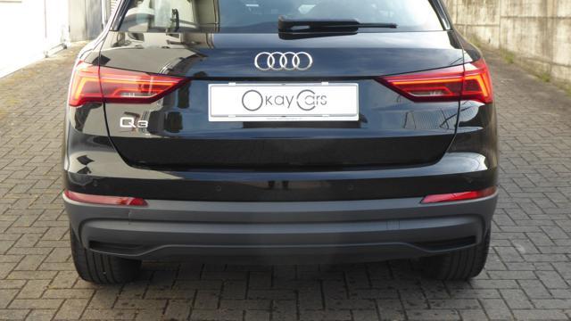 AUDI Q3 35 TFSI Business