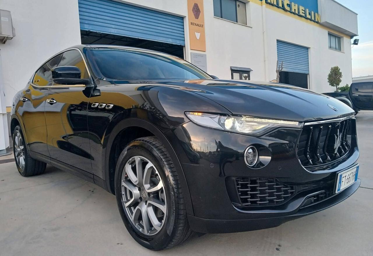 MASERATI Levante 3.0 V6 Diesel 250cv PARI AL NUOVO