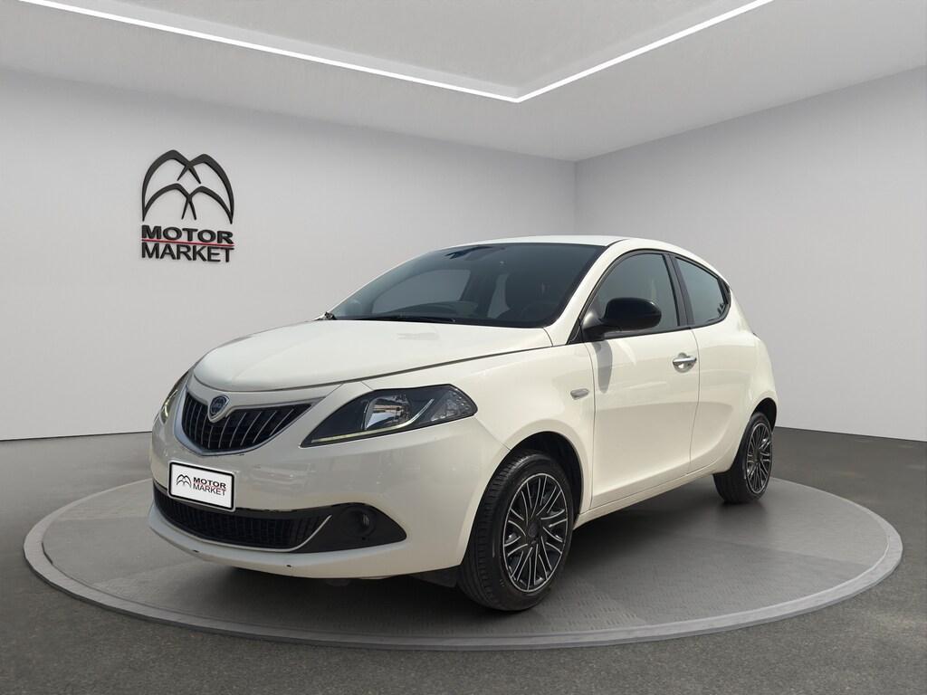 Lancia Ypsilon 5 Porte 1.0 FireFly Hybrid Silver
