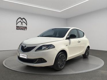 Lancia Ypsilon 5 Porte 1.0 FireFly Hybrid Silver