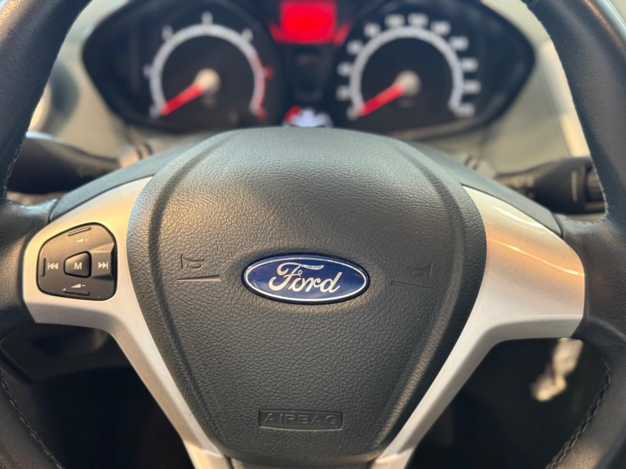 Ford Fiesta 5p 1.4 tdci Titanium DISTRIBUZIONE FATTA!