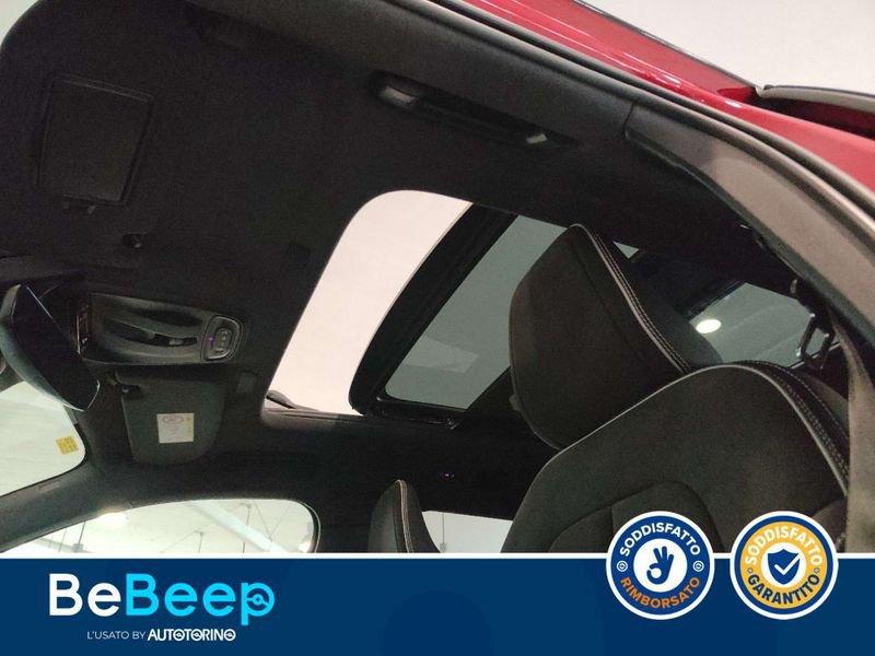 Volvo XC40 2.0 T5 R-DESIGN AWD GEARTRONIC