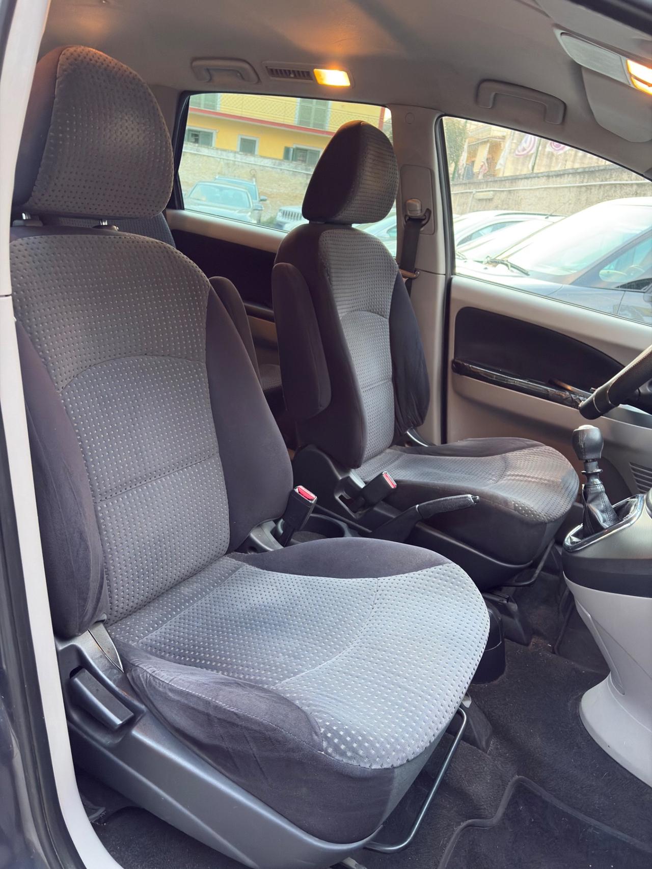 Mitsubishi Grandis 2.0 DI-D 7 posti