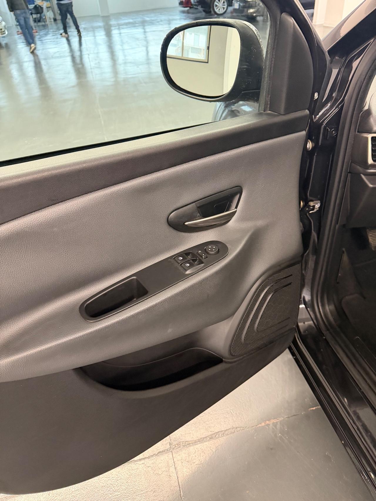 Lancia Ypsilon 1.2 69 CV 5 porte