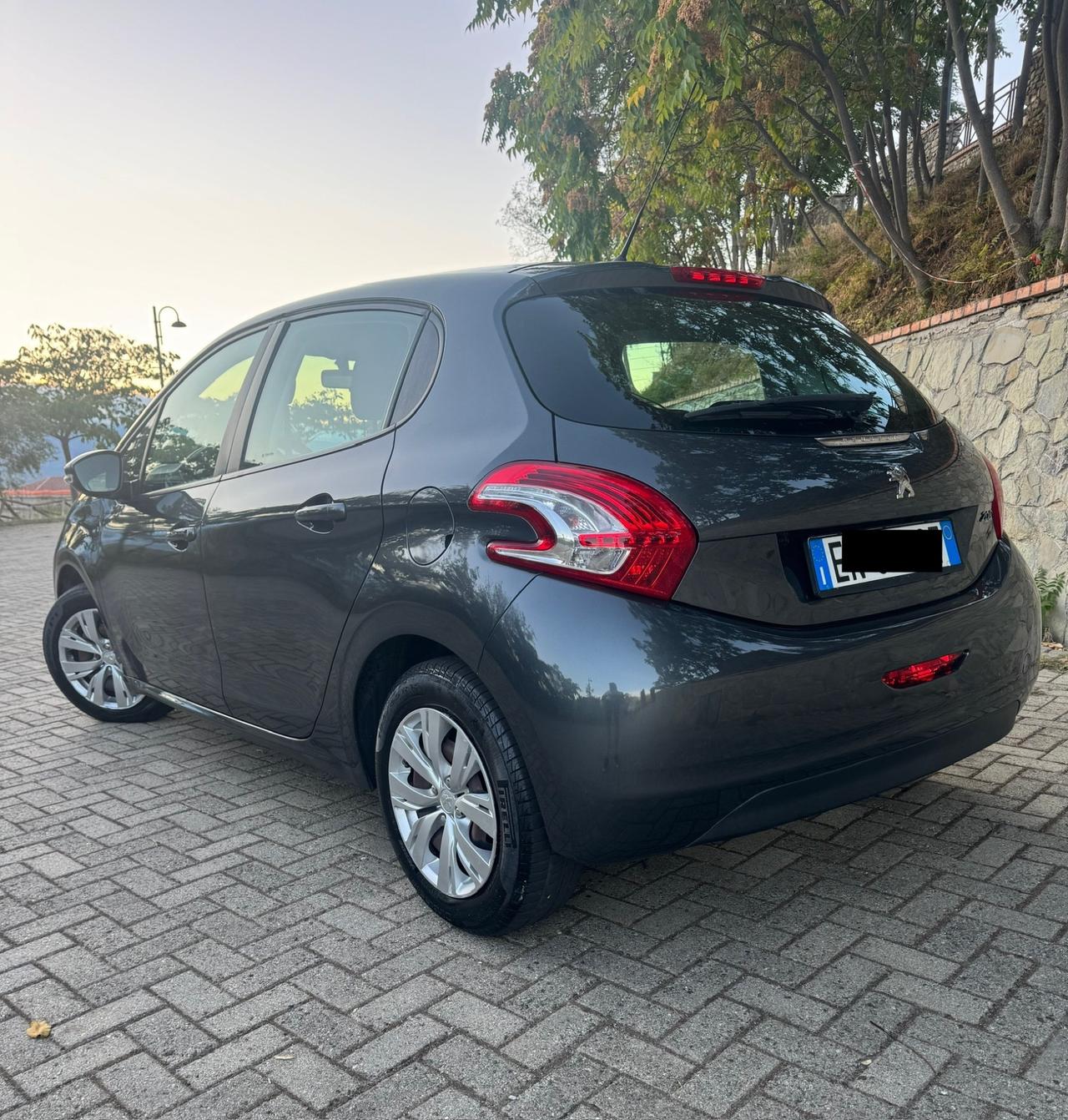 Peugeot 208 1.2 Benzina 82Cv PureTech 2013
