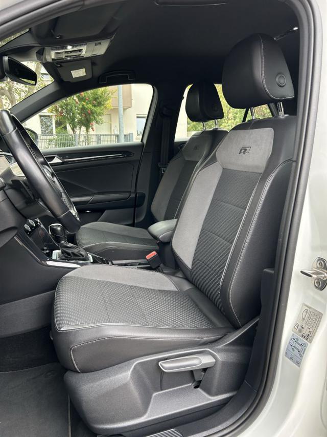 VOLKSWAGEN T-Roc 1.5 TSI ACT DSG R Line Sedili sport