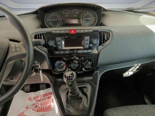 LANCIA Ypsilon 1.0 FireFly 5 porte S&S Hybrid Silver Plus