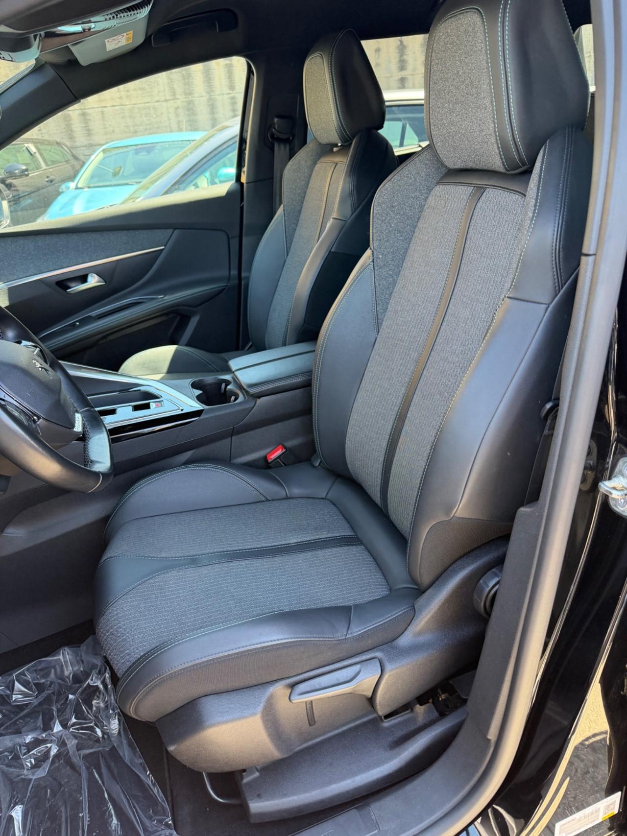 Peugeot 5008 1.5 BlueHDi 130 EAT8 Allure Pack 2023