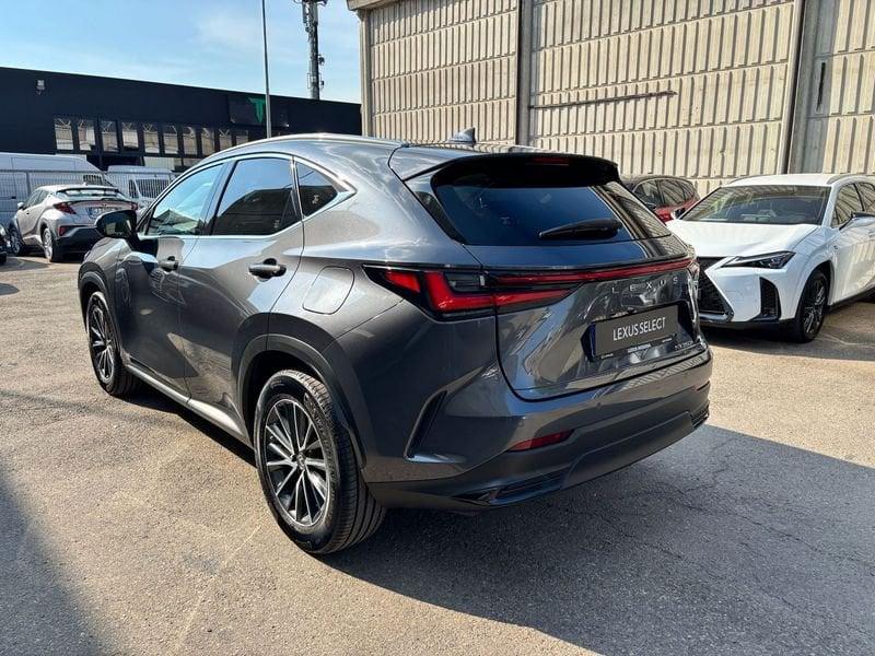 Lexus NX Hybrid Premium 4WD MY22