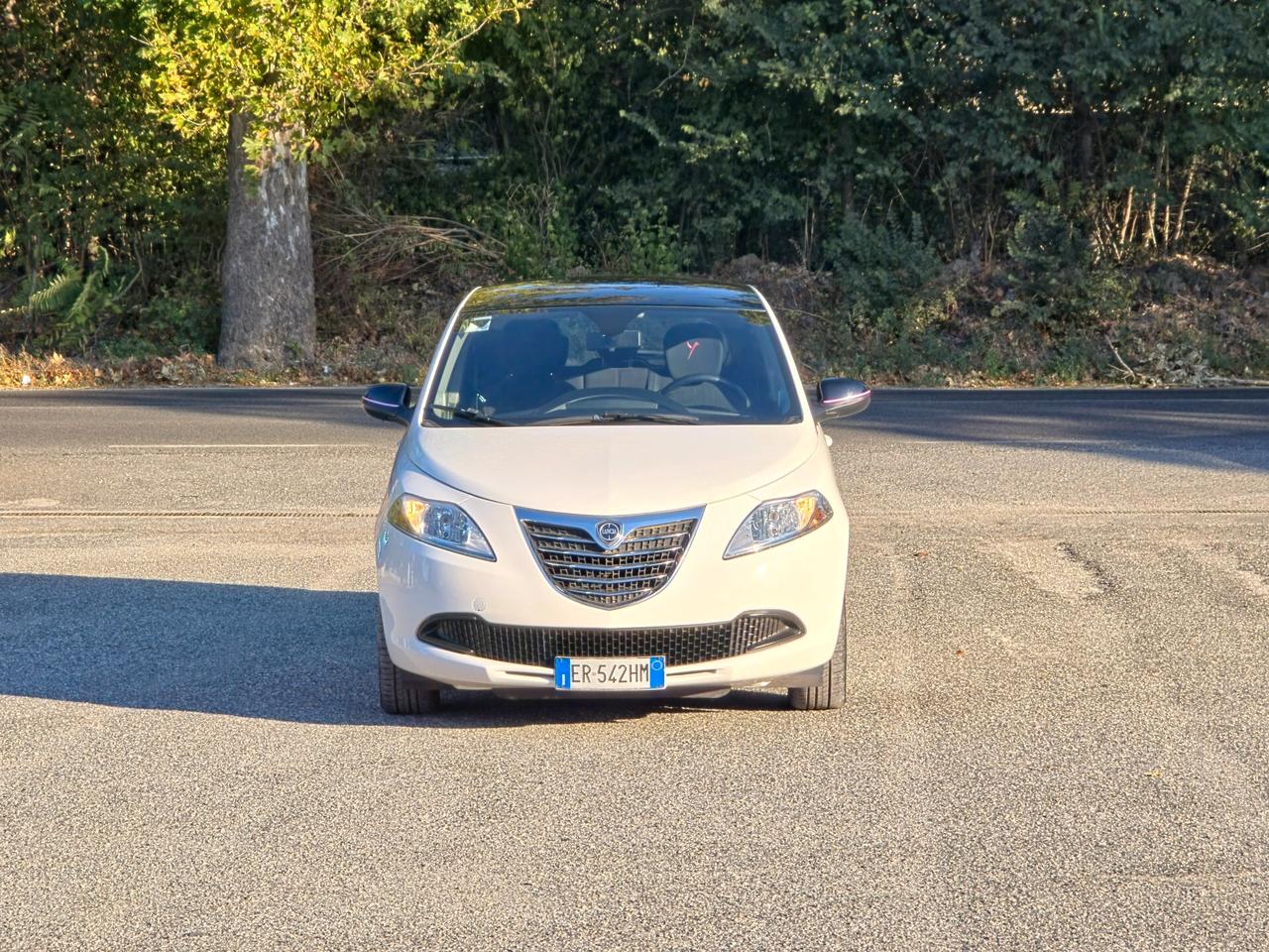 Lancia Ypsilon 1.2 69 CV 5 porte S&S Silver E5B Manuale NEO 2013