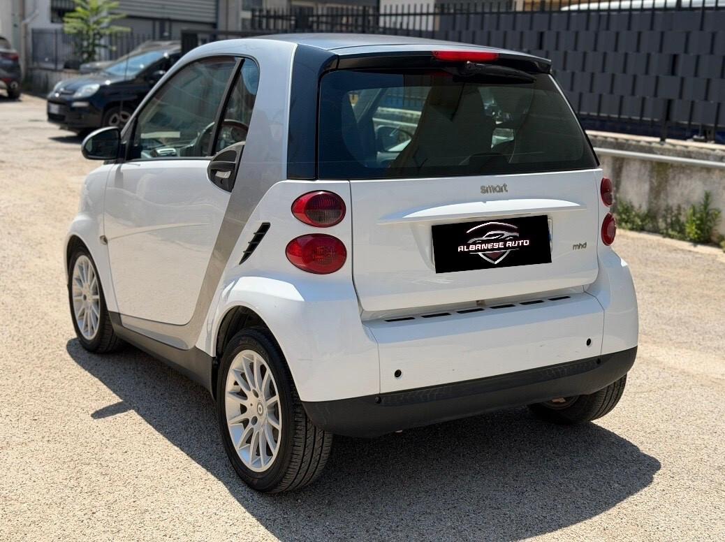 Smart ForTwo 1000 52 kW MHD coupé pure
