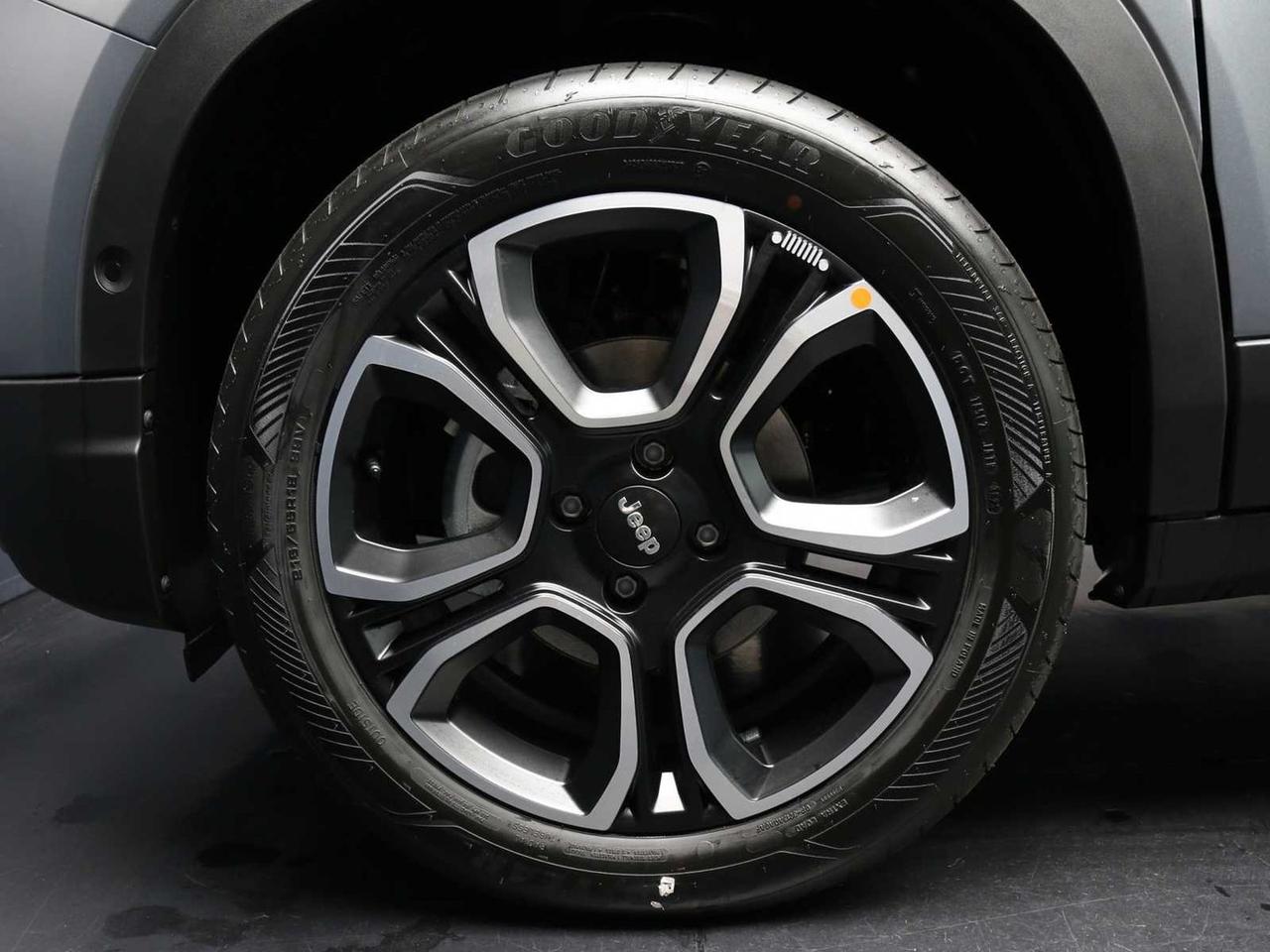 Jeep Avenger 1.2 Turbo 101CV Summit #10528