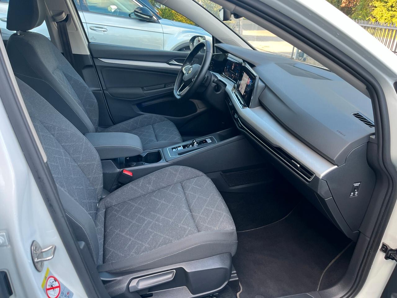 Volkswagen Golf 1.5 eTSI 150 CV EVO ACT DSG Life