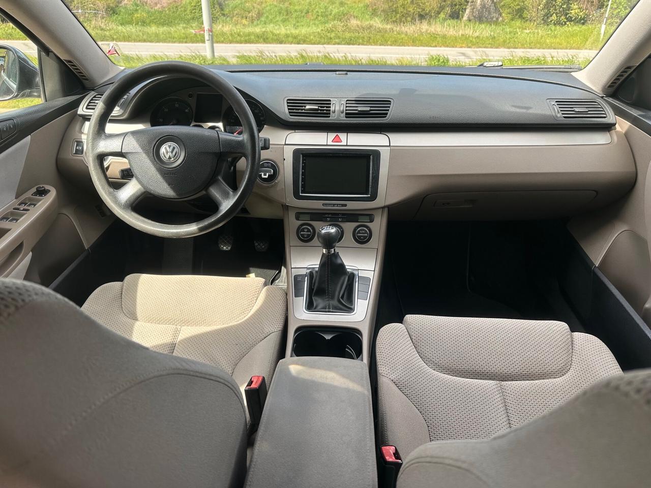 Volkswagen Passat 2.0 TDI DPF Var. Comfortline