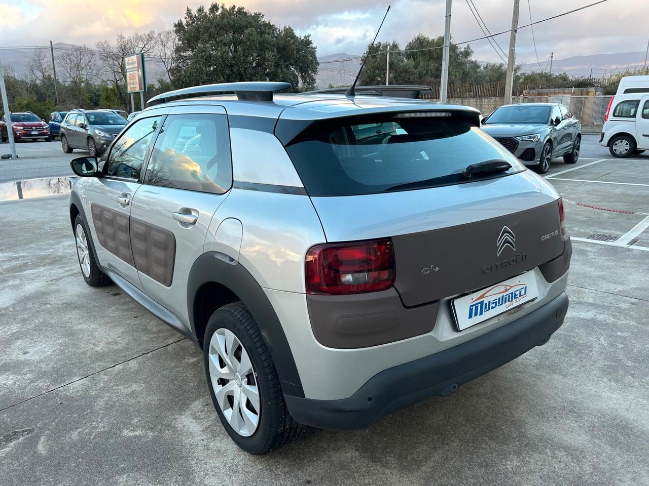 Citroen C4 Cactus PureTech 82 Shine