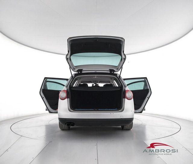 VOLKSWAGEN Passat 2.0 16V TDI Highline - PER OPERATORI DEL SETTORE