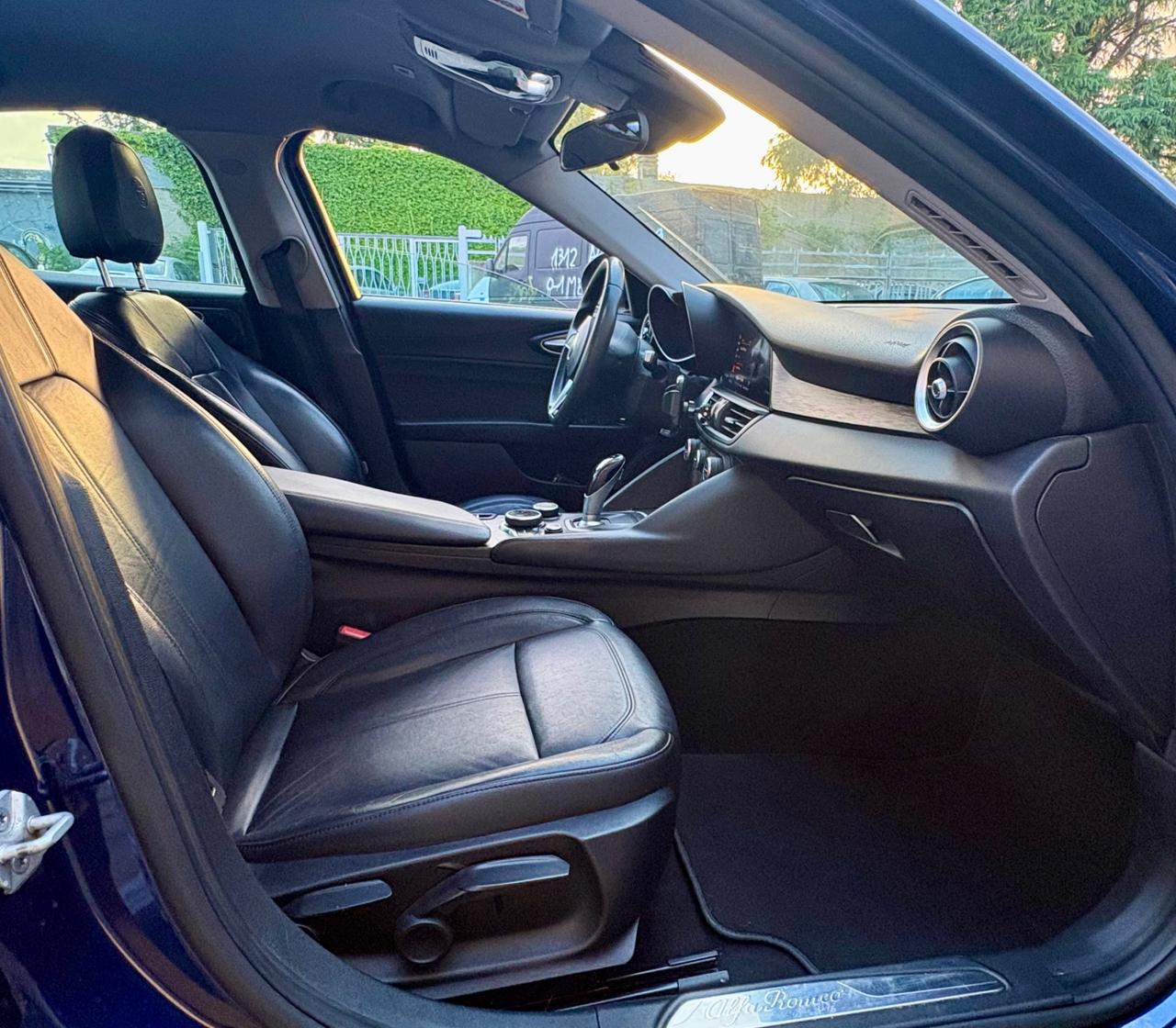 Alfa Romeo Giulia 2.2 TD 180 CV Business Sport