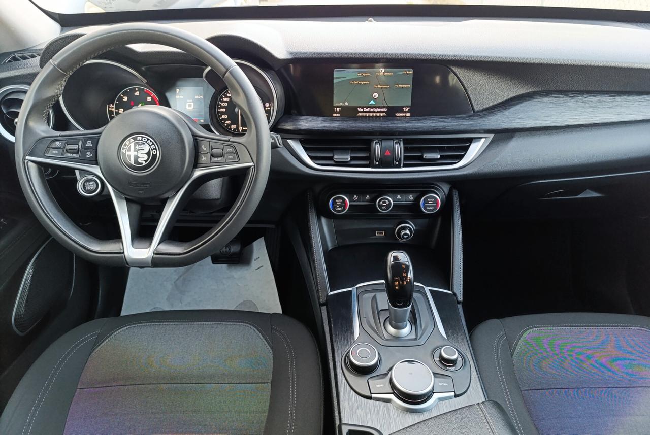 Alfa Romeo Stelvio 2.2 Turbodiesel 160 CV AT8 RWD Business