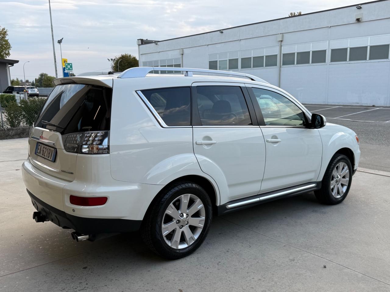 Mitsubishi Outlander 2.2 DI-D Instyle DPF 7 p.ti