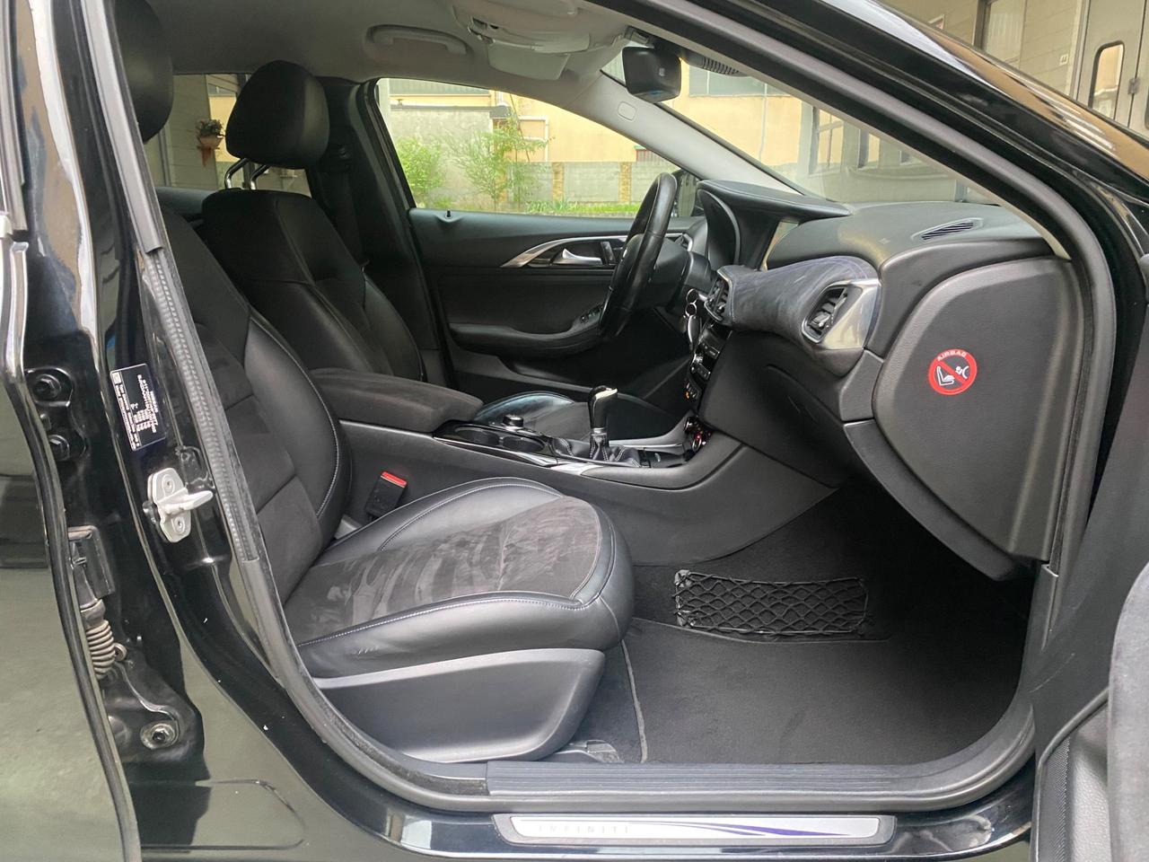 Infiniti Q30 1.5 diesel Premium Tech