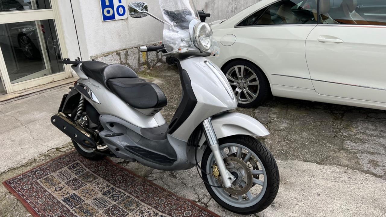 Piaggio beverly 500