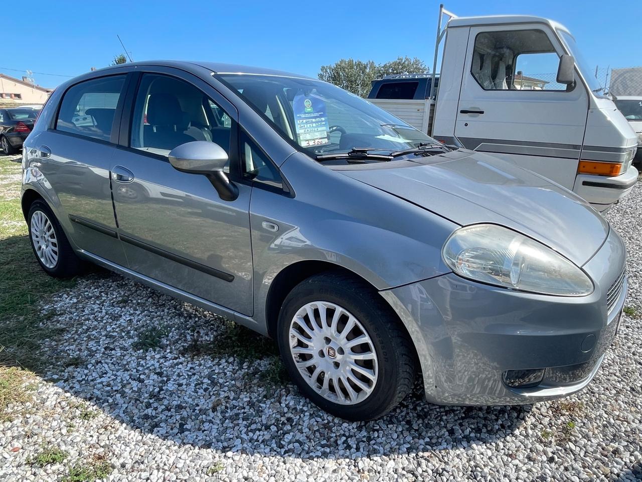 Fiat Grande Punto 1.3 MJT 75 CV 5 porte Dynamic