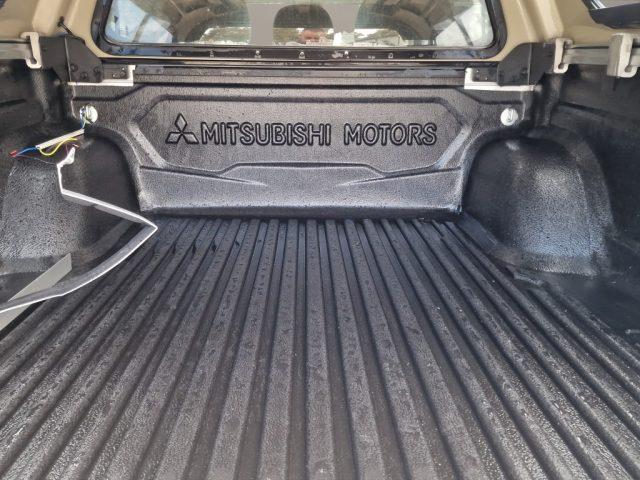 MITSUBISHI L200 2.4 DI-D/154CV Club Cab Invite