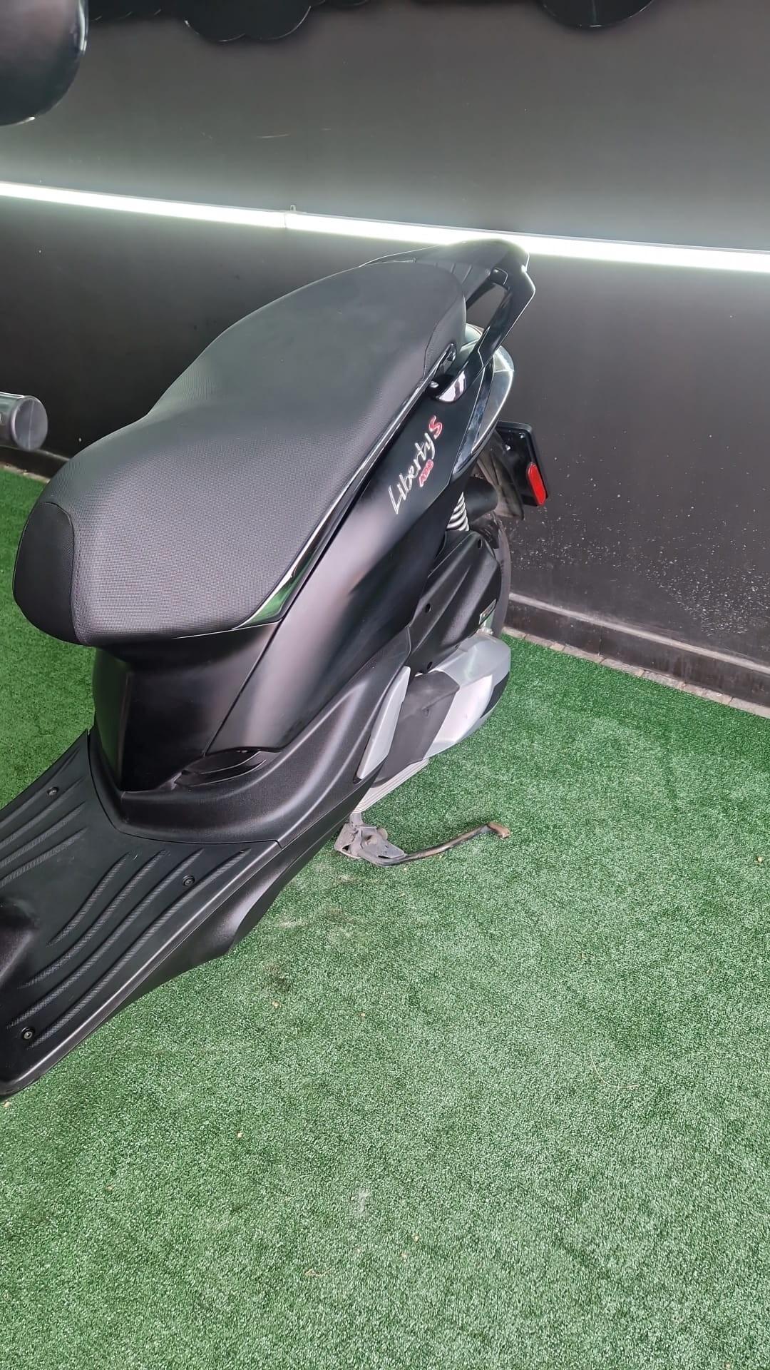 Piaggio Liberty S 150 sport
